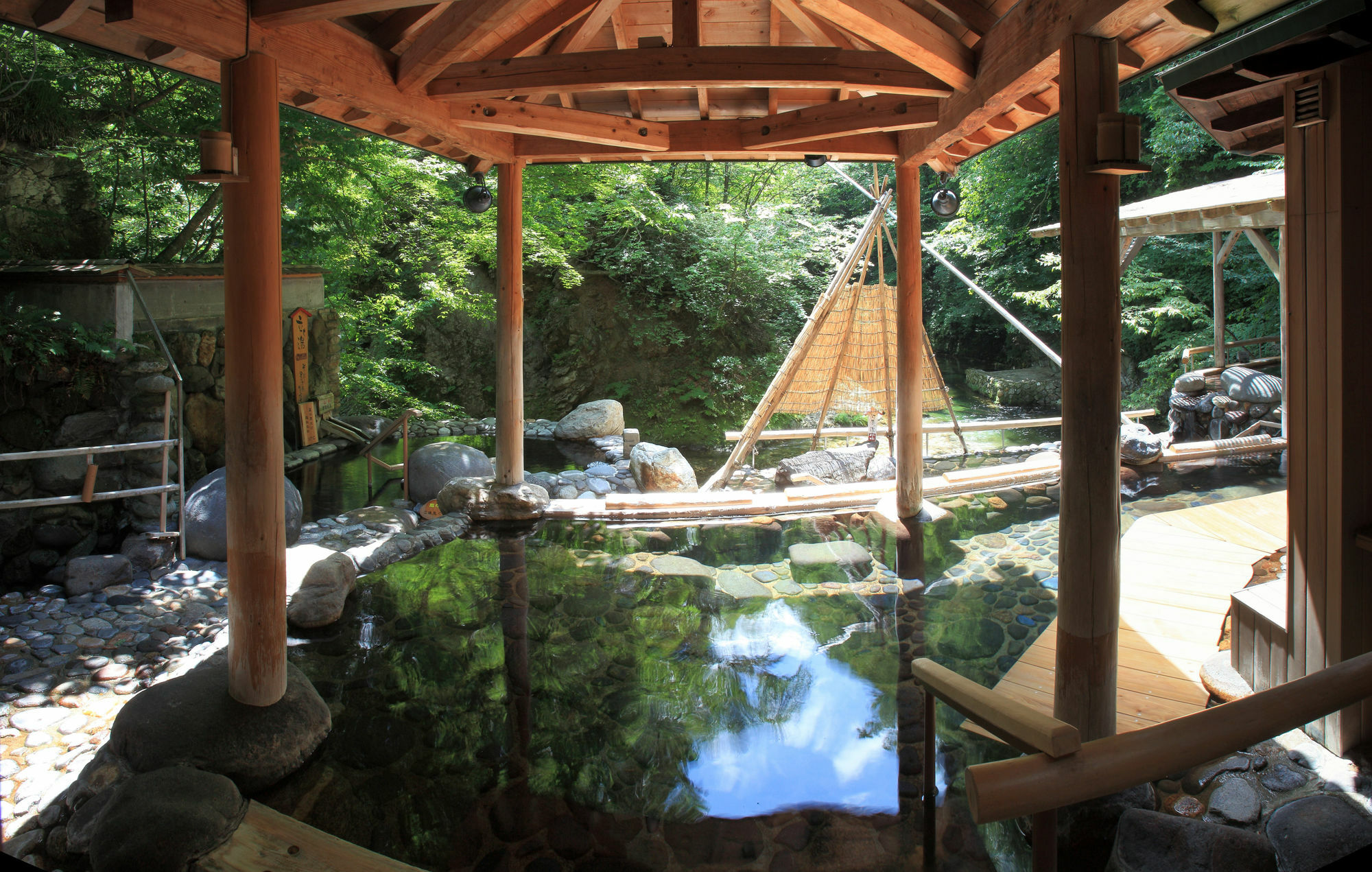 Sakunami Onsen Yuzukushi Salon Ichinobo Hotel Sendai Exterior foto